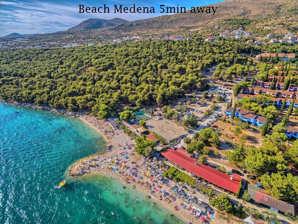 Seaside Villa Near Trogir - Poljica 玛里纳 外观 照片